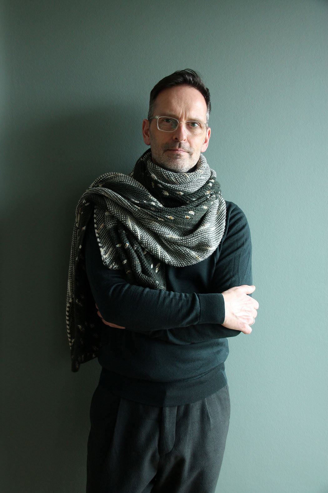 April Snow Wrap ist in non-superwash Merino von Zakami gestrickt