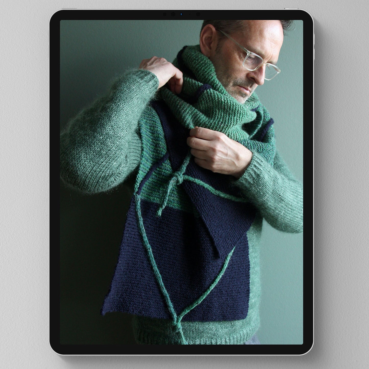 Knot A Scarf ist in Dundaga Wolle gestrickt