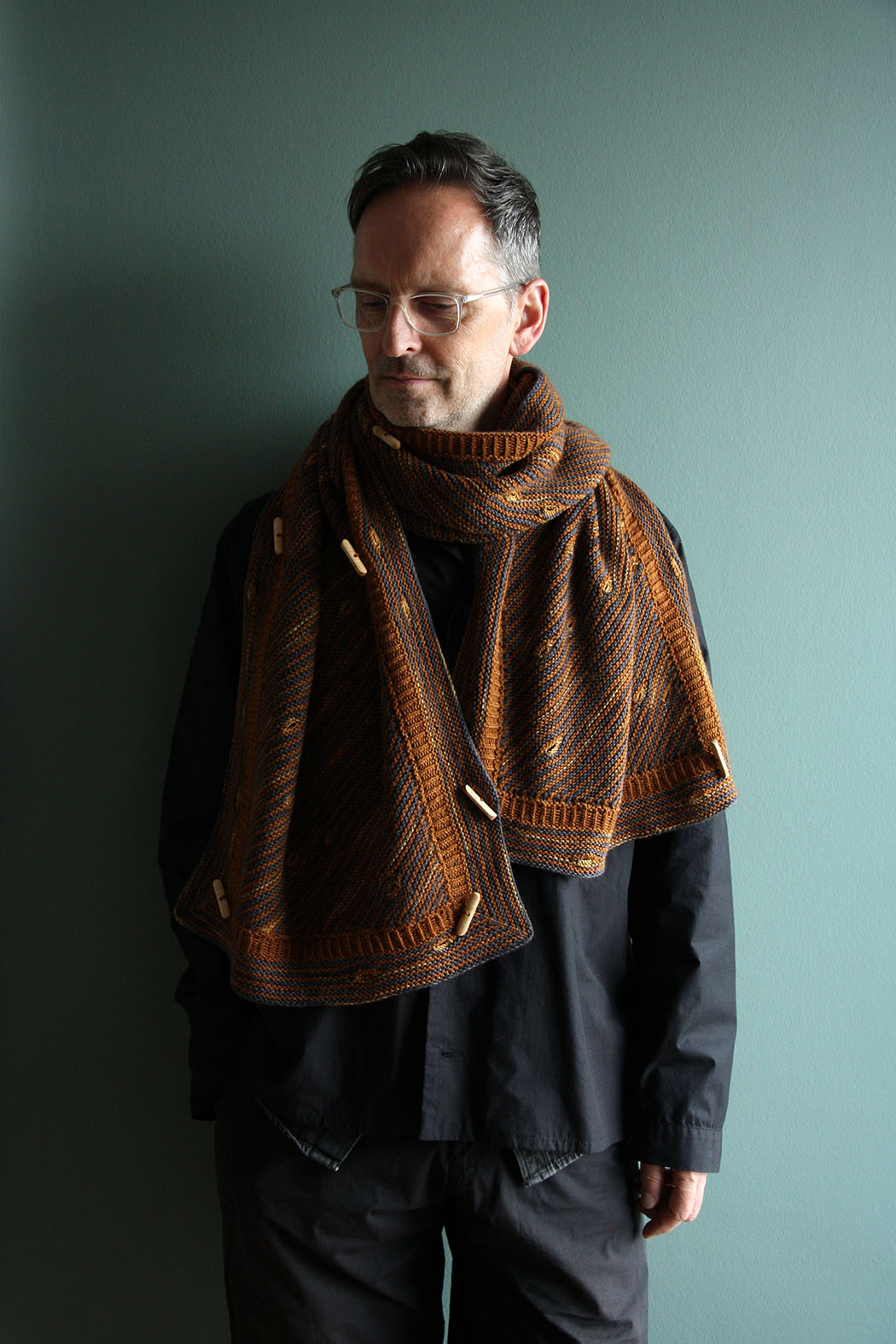 BLÆST SCARF | Schal mit Knöpfen und Knopflöchern