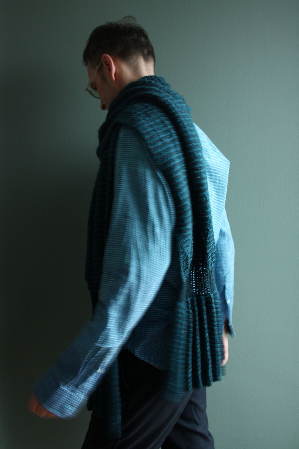 CHORD SCARF | plissierter Schal mit Mosaikmuster