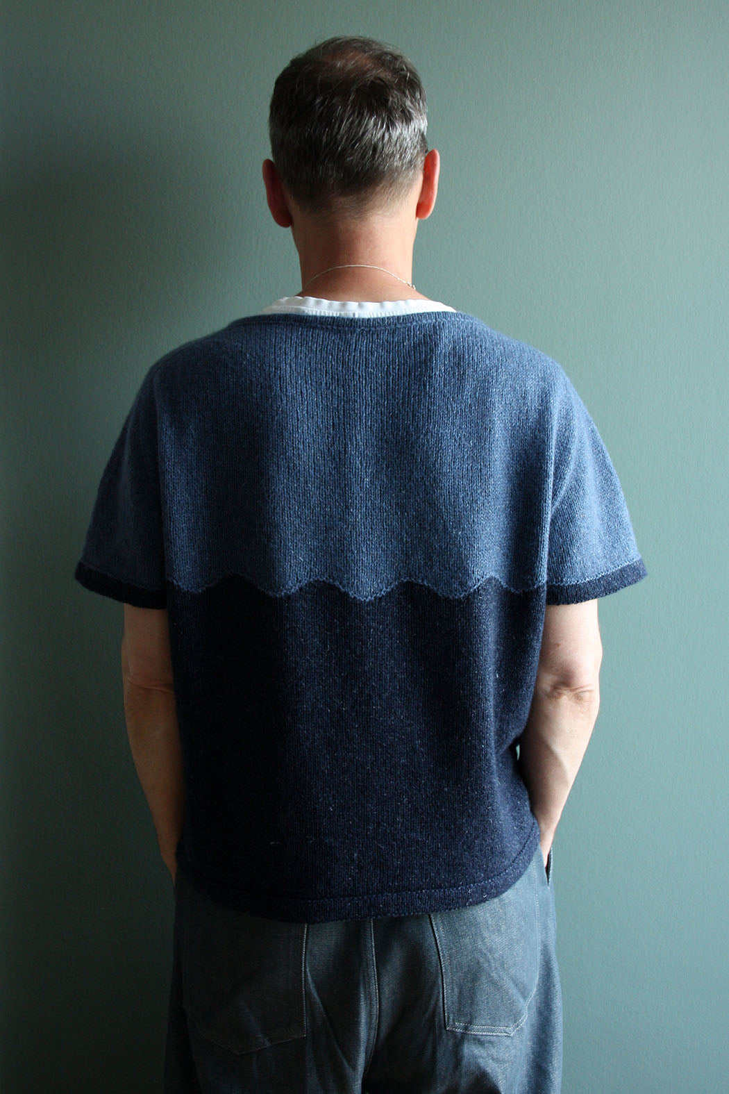 RISE TEE | grafisches T-Shirt mit Sattelschulter