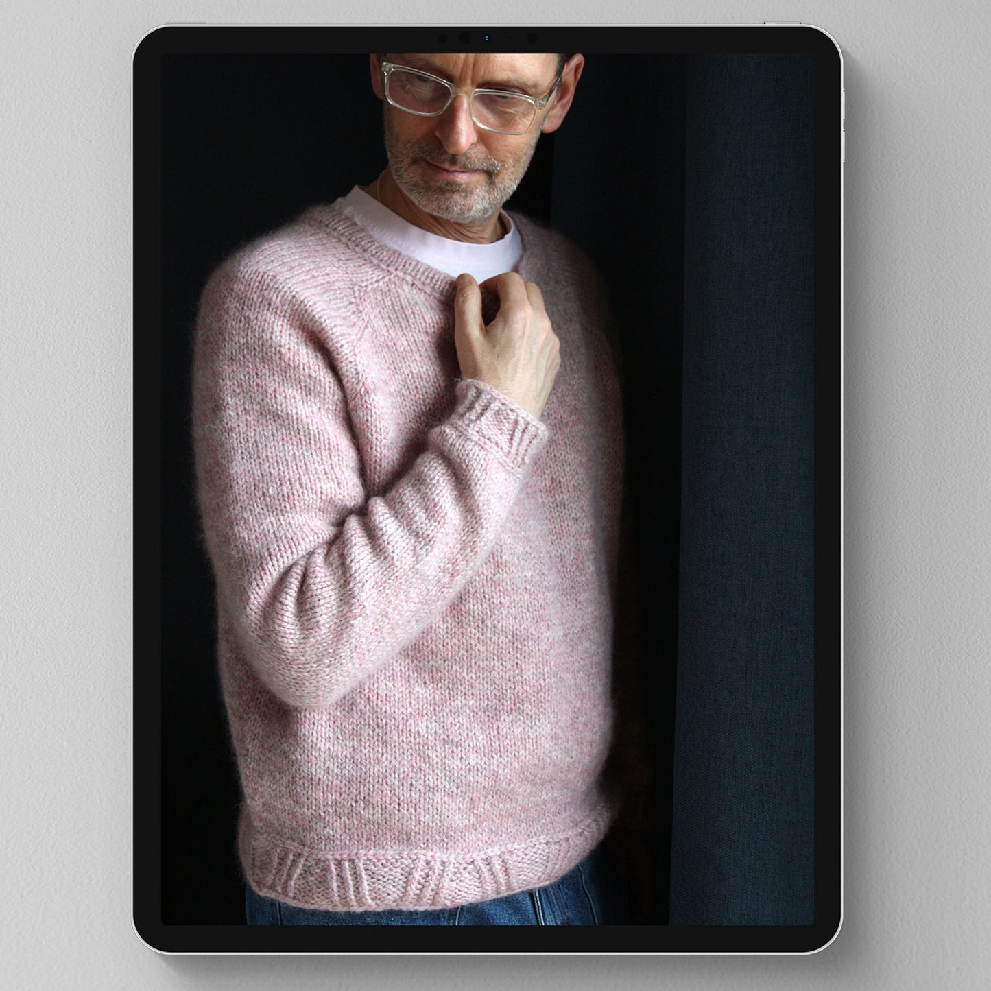 BANISTER BOLD | jumper with striking raglan line