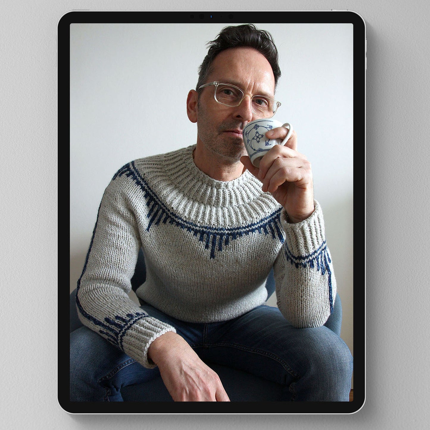 Mårvej Sweater ist das erste Design von Strick Designer Andreas Ruthemann